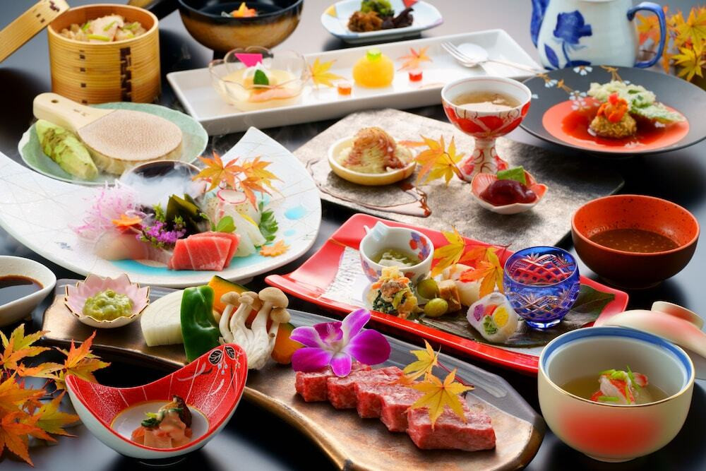 朝霧に包まれる、湯布院一望の絶景旅館3391121