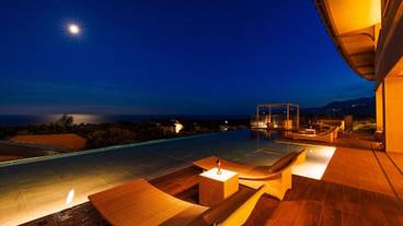 夜の水盤テラス / 4