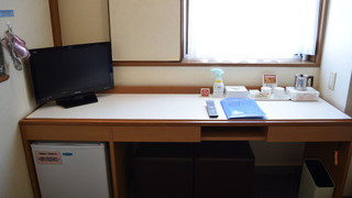 エコノミー ダブルルーム 喫煙可