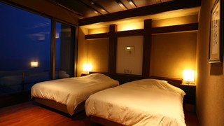 ラグジュアリースイートルーム 畳エリア 露天風呂付き (TYPE P)