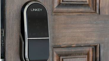 施設の入り口 / 4