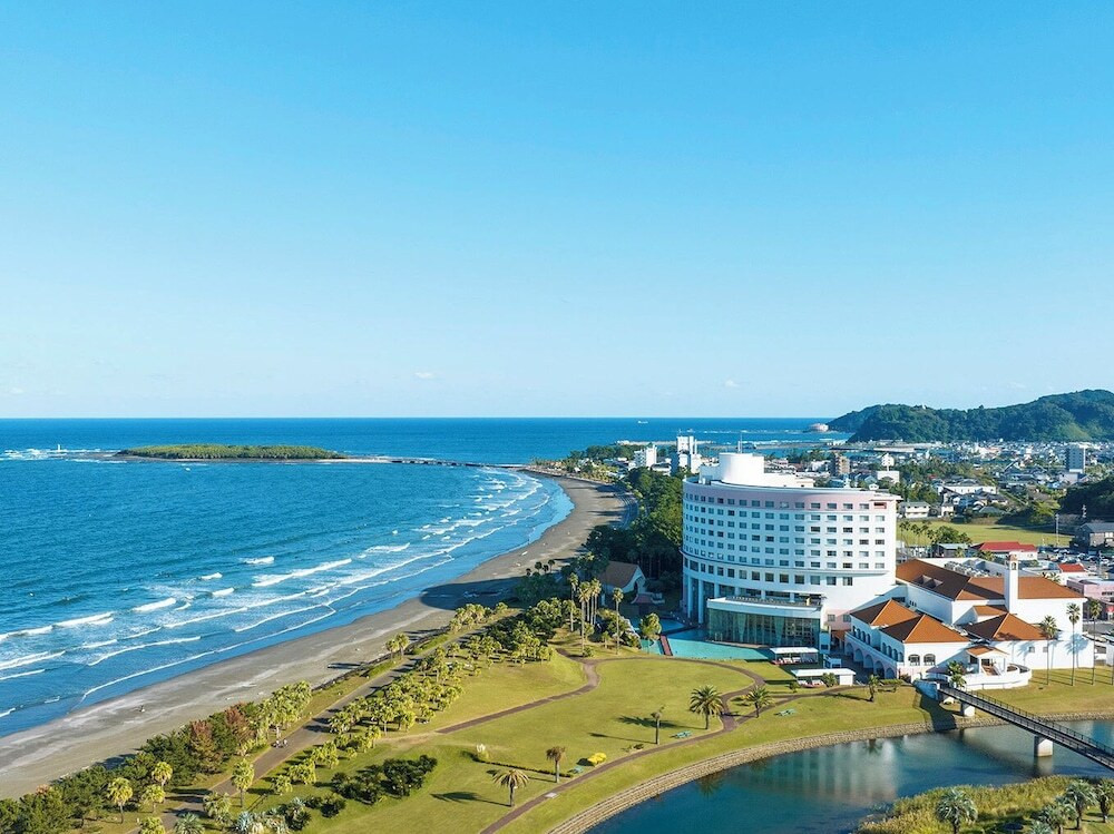 ANA ホリデイ・イン リゾート 宮崎4759581