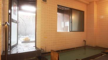 屋内スパ浴槽 / 1