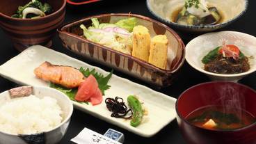 食事・飲み物 / 25