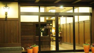 施設の入り口 / 15