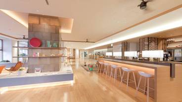 ロビーラウンジ / 14