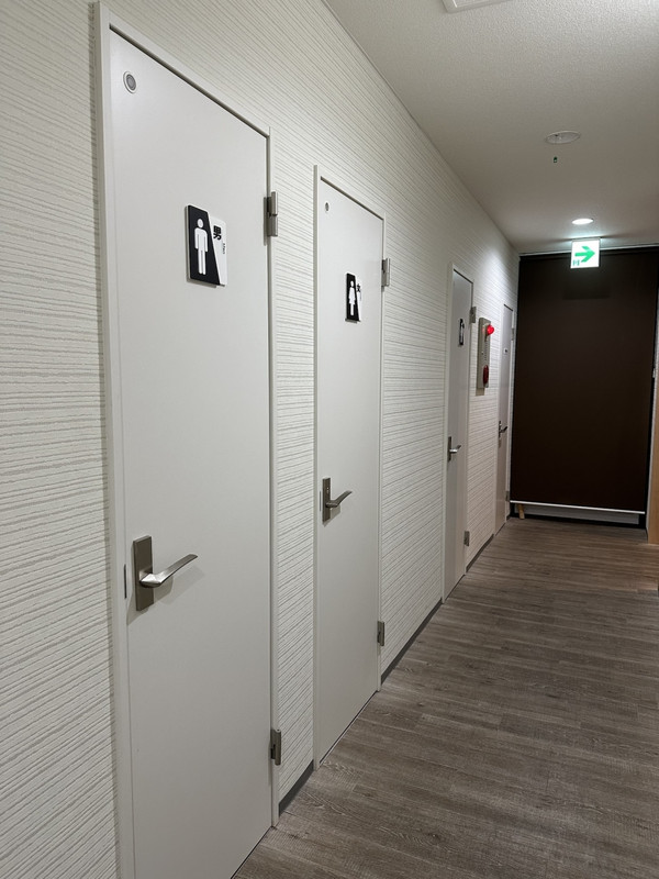 共同トイレ周辺。リフォームしてある。