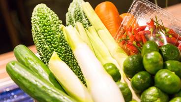 食事・飲み物 / 3