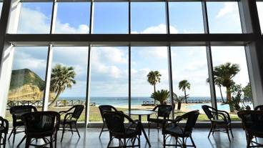 ロビー応接スペース / 4