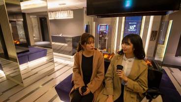 ロビー応接スペース / 11