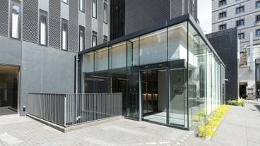 施設の正面 / 1