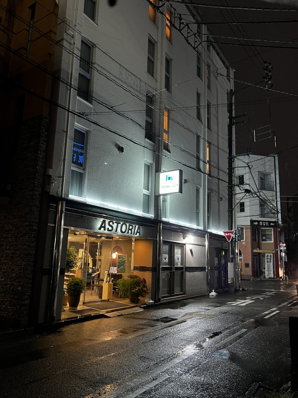 駅前ですがひっそり