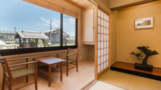 別館 和室 (トイレ･バスルーム付) (布団5式)