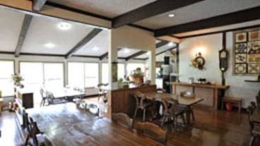 内部エントランス / 2