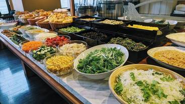 朝食ビュッフェ / 21