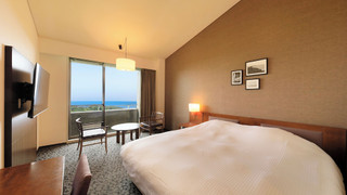 洋室キングベッド　海側