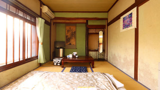 和室6畳（バス・トイレ共同）