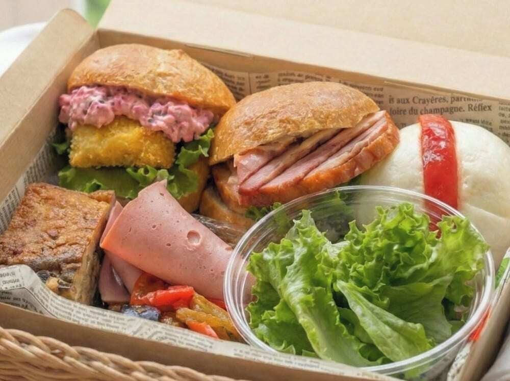朝食