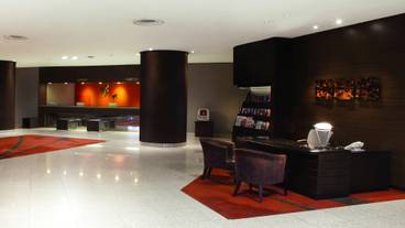 1F Concierge Desk / 16