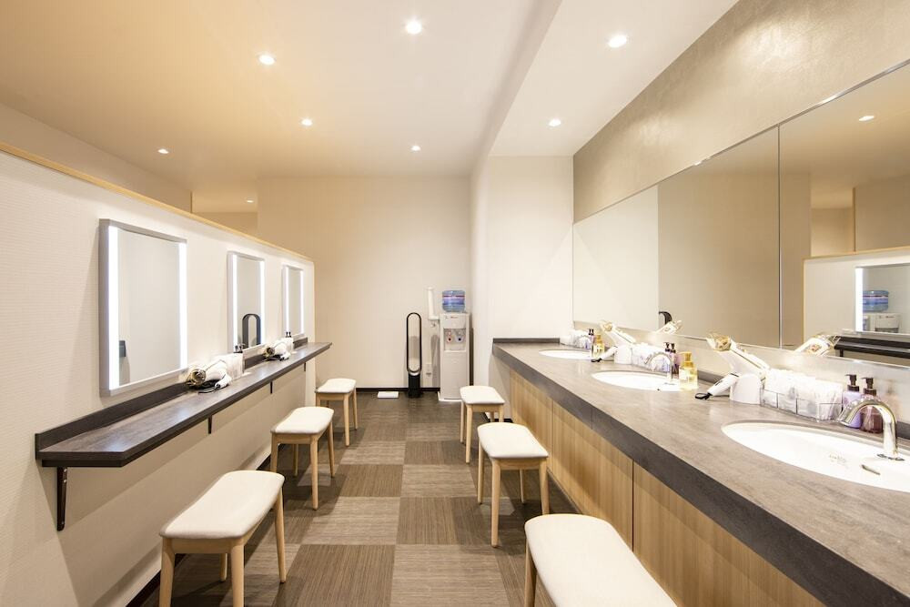 パウダールーム