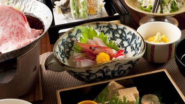 食事・飲み物 / 3