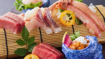 食事・飲み物 / 13