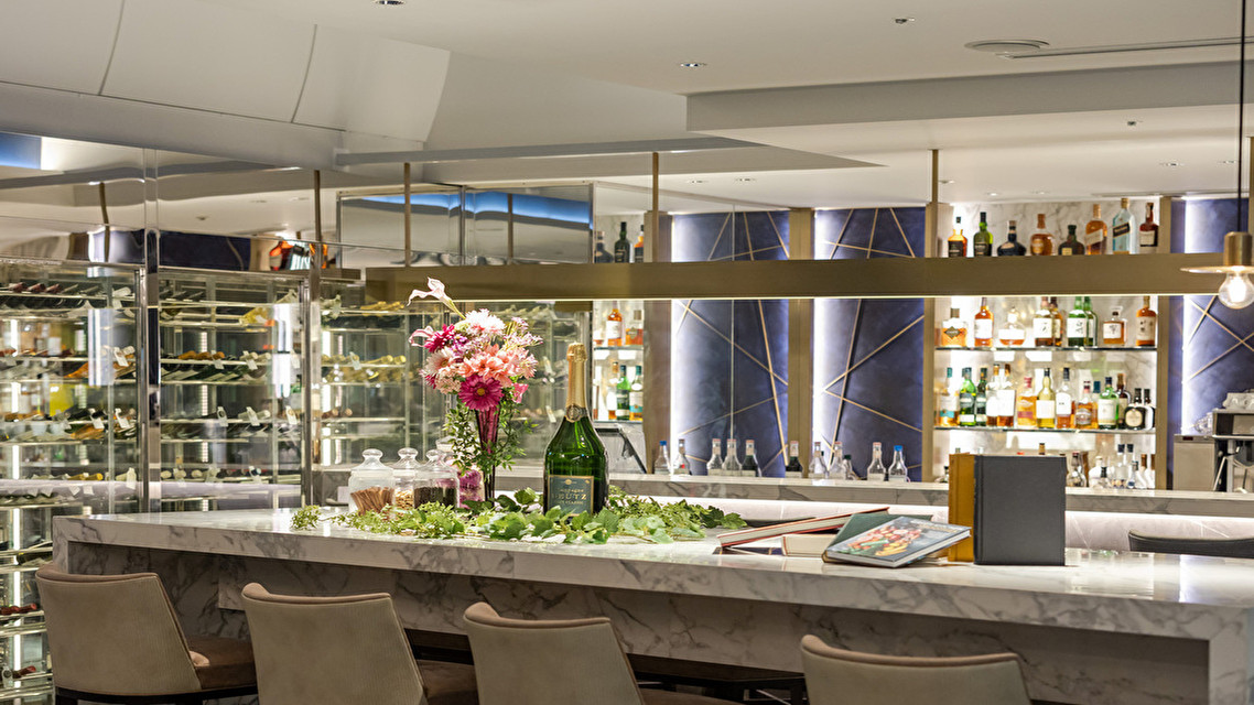 CROSS LOUNGE③