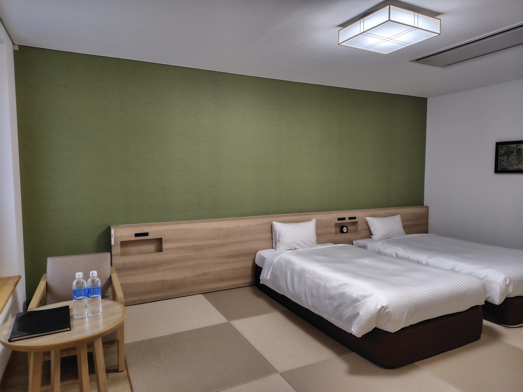 改装されて綺麗でしたが、お茶菓子がないのが寂しかったです。