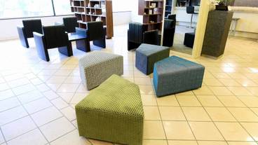 ロビー応接スペース / 15