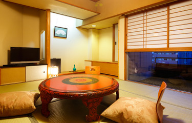 6 Best Ryokans in Osaka City for Families: Relaxing in Japanese-Style Rooms