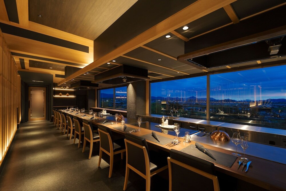 鉄板個室「THE LANDING」