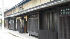 平安宮内裏の宿