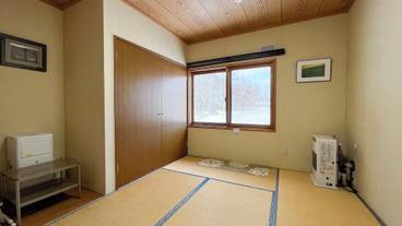 客室 / 12