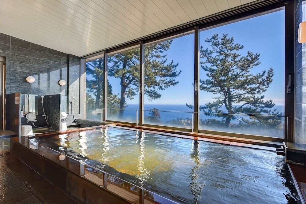 熱海倶楽部 迎賓館（アタミクラブ ゲイヒンカン） / 1