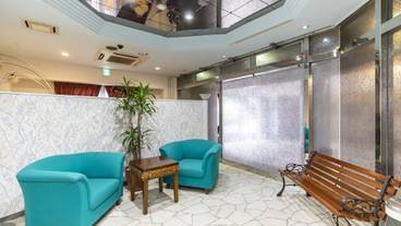 ロビー応接スペース / 9