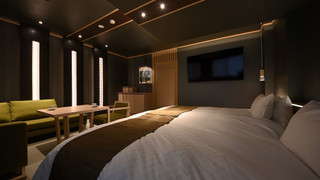 【栗】大きなツインベッドの和洋室