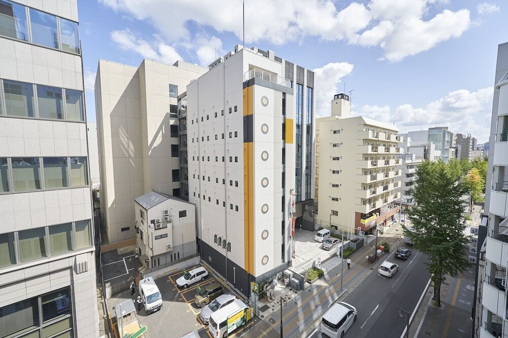 施設の正面