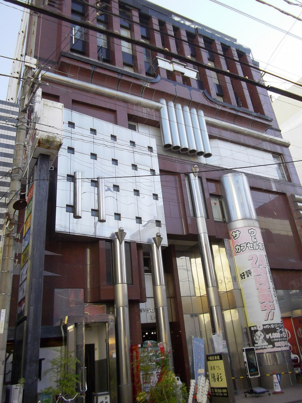 ド派手な割に名前が判り難い？