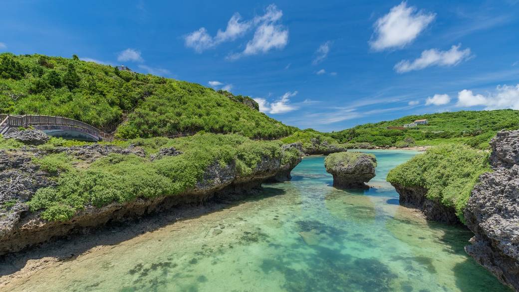 宮古島の海に囲まれて
リゾートステイを満喫 / 1