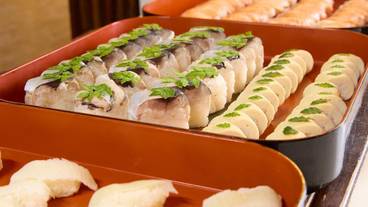 食事・飲み物 / 11