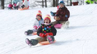 スノー スポーツとスキー / 3