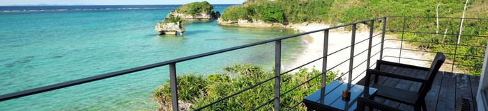 沖縄の海がすぐ近く♡カップルでゆっくり過ごせる「海辺の小さなホテル」14選