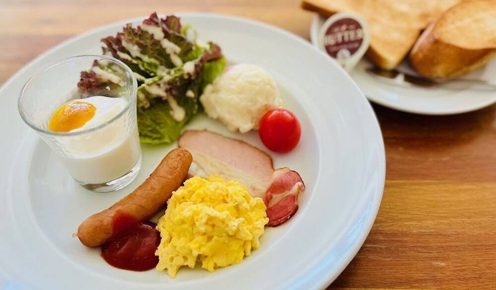 ワンプレート朝食で
一日のスタート / 1