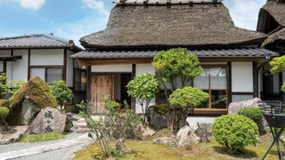 [城ヶ岳, 湯山] 茅葺き屋根の一軒家風客室 (6畳+6畳+縁側) 禁煙