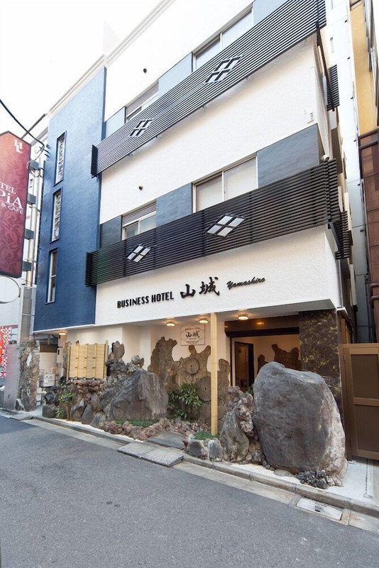 施設の正面