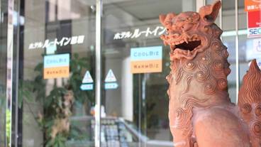 施設の入り口 / 24