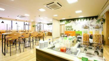 朝食スペース / 4