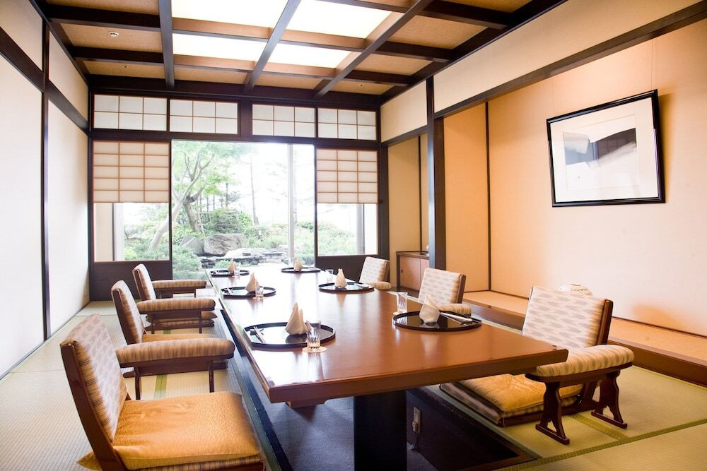 日本料理 雲海　個室