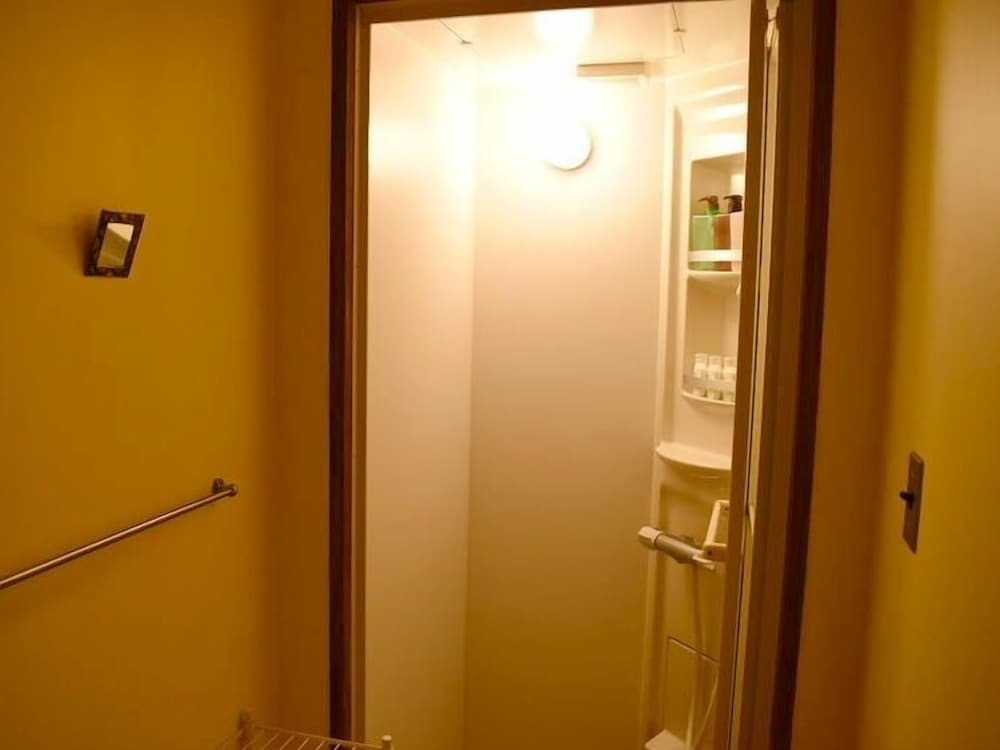 バスルームのシャワー