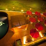 夜のプールの雰囲気 / 2